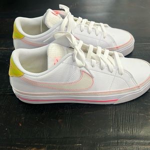 Nike Women’s Court Legacy Next Nature, size 8.5
